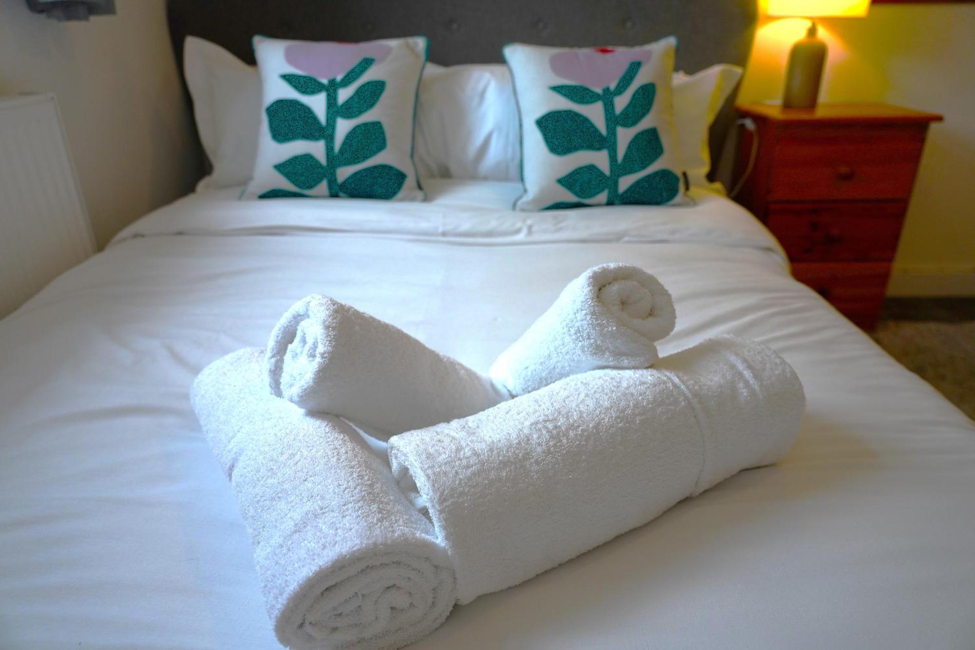 Sleeps 10, Free Parking, Close To Science Park, King Size Bed Milton  ภายนอก รูปภาพ